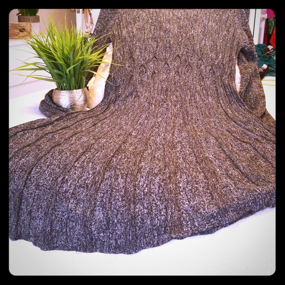 Max Studio sweater Dress With Eights In Waist